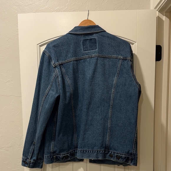 Levi's Dark Wash Blue Denim Jacket - Picture 4 of 4
